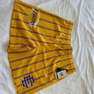 New Era NBA Lakers Shorts